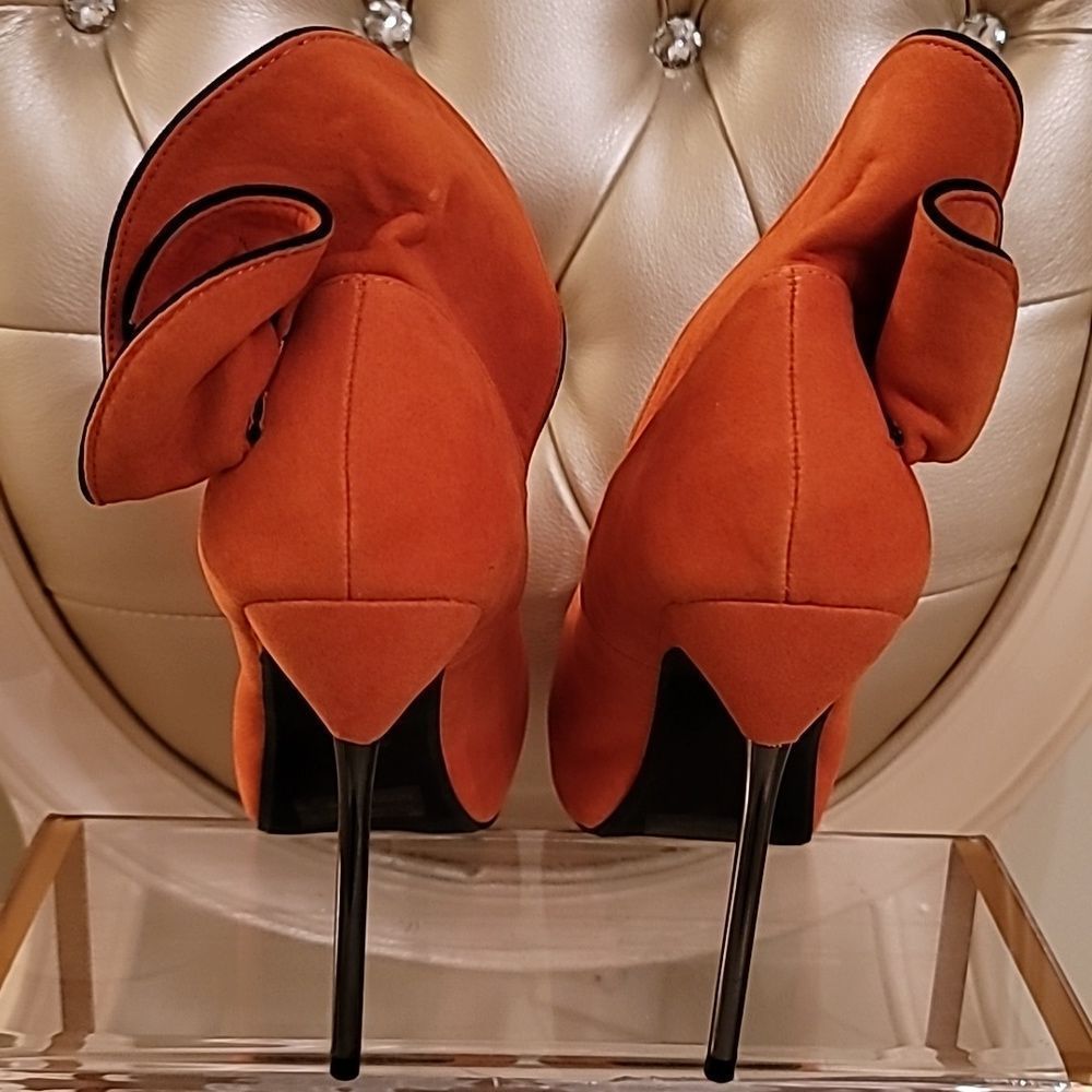 Bertinni Orange Suede Stilettos - Picture 10 of 16